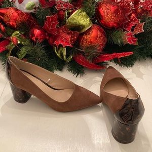 Gorgeous Ann Taylor pumps